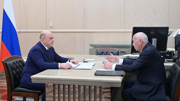 Мишустин: "Ростех" не прекращает выпуск жизненно необходимой продукции