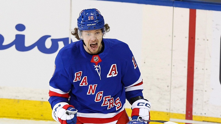 Дубль и победный буллит Панарина помогли "Рейнджерс" обыграть "Филадельфию"