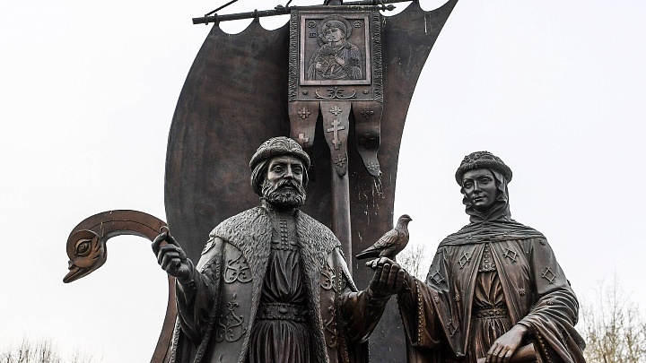 Священник объяснил духовное значение Дня семьи, любви и верности